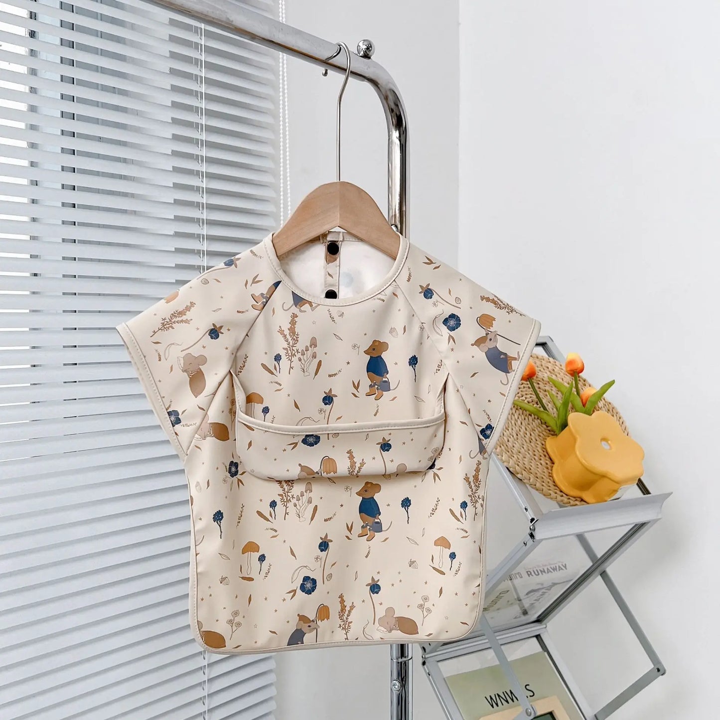 Cute Baby Bibs Toddler Baberos Bavoir Waterproof Short Sleeve Apron Cartoon Animals Children Feeding Smock Bib Baby Stuff 0-6Y